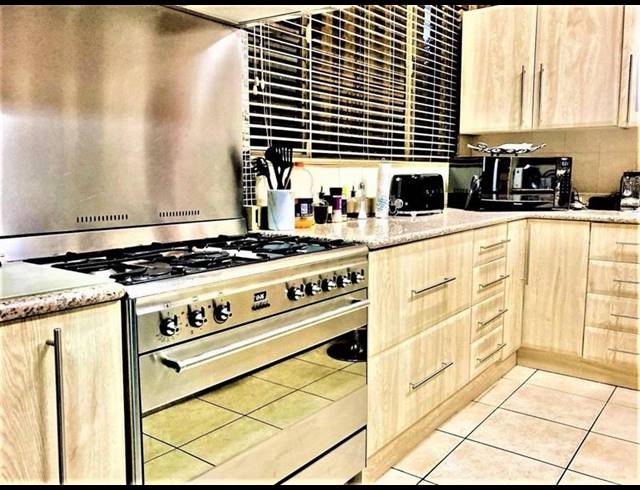 4 BEDROOM HOUSE FOR SALE IN MULBARTON